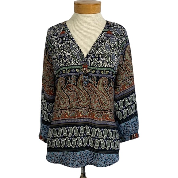 Chelsea & Theodore Paisley Print Top Small - Picture 1 of 8